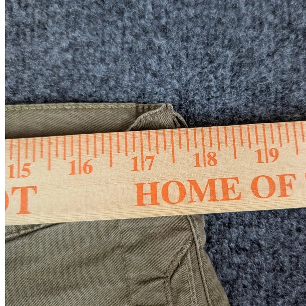 The North Face pictured shorts